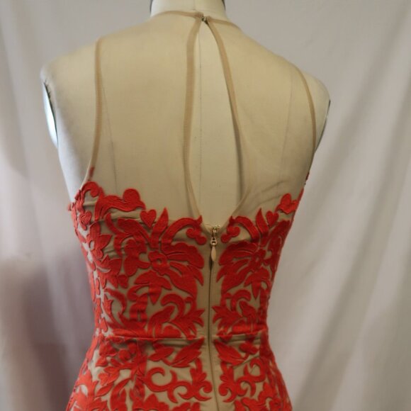 Red Embroidered Bodycon Cocktail Dress - Picture 4 of 11